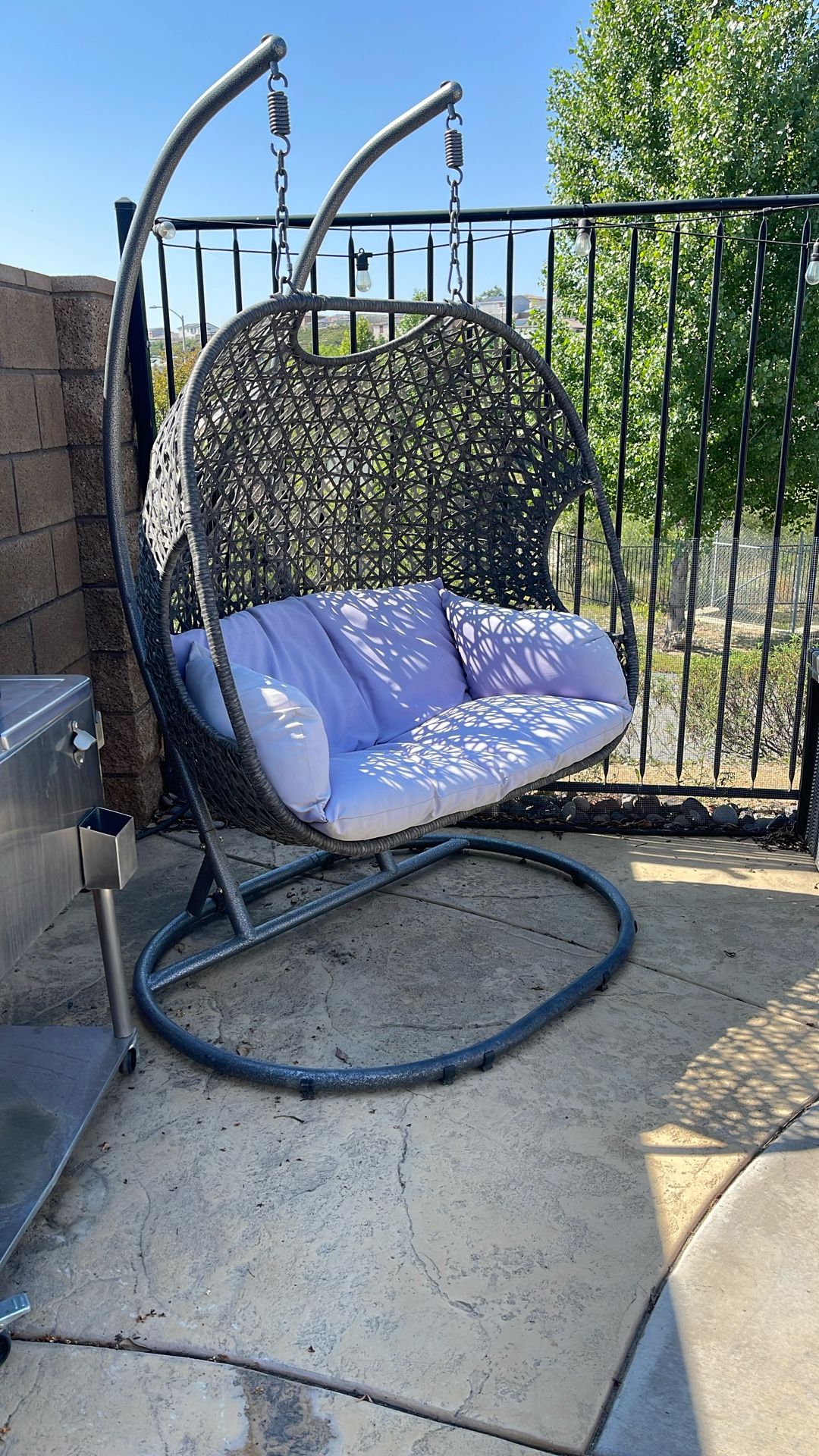 Swinging Outdoor Chair