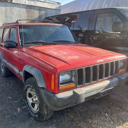 1998 Jeep Cherokee 4WD SUV 
