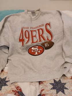 MANY BRANDS AND COLORS OF VINTAGE AND RETRO MENS OR WOMEN'S SWEATERS AND SWEATSHIRTS