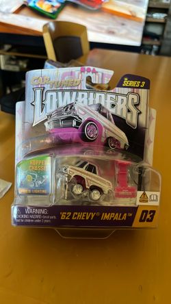 Car tuned lowrider 62 Chevy impala diecast
