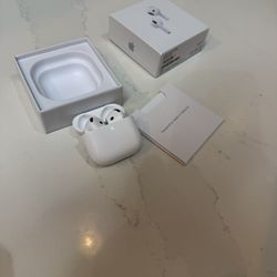 AirPod 4 