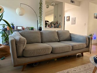 (In Thai Town, East Hollywood) Article couch