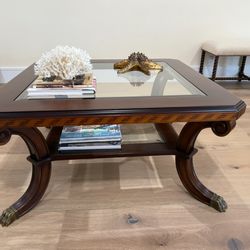 Elegant Cocktail/Coffee Table