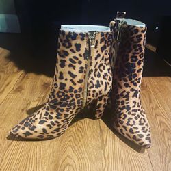 New! Women’s Heel Bootie 