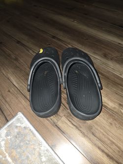 Black Crocs
