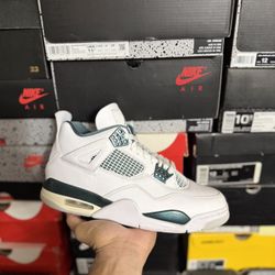 Jordan Oxidized Green 4s size 9 VNDS 
