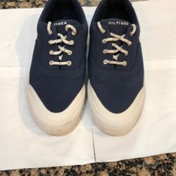 Men’s Tommy Hilfiger sz 11.5 