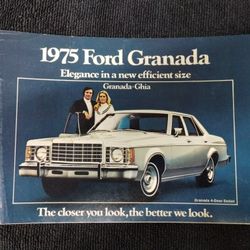 Vintage 1975 Ford Granada color dealership brochure 