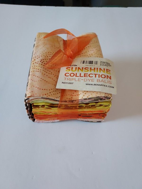 Benartex Sunshine Collection Triple Dye Balis 10 Fat Quarters Fabric NS11207