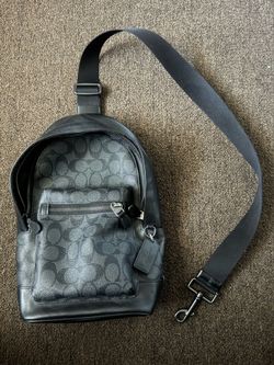 Coach Graham Pack in Signature Canvas