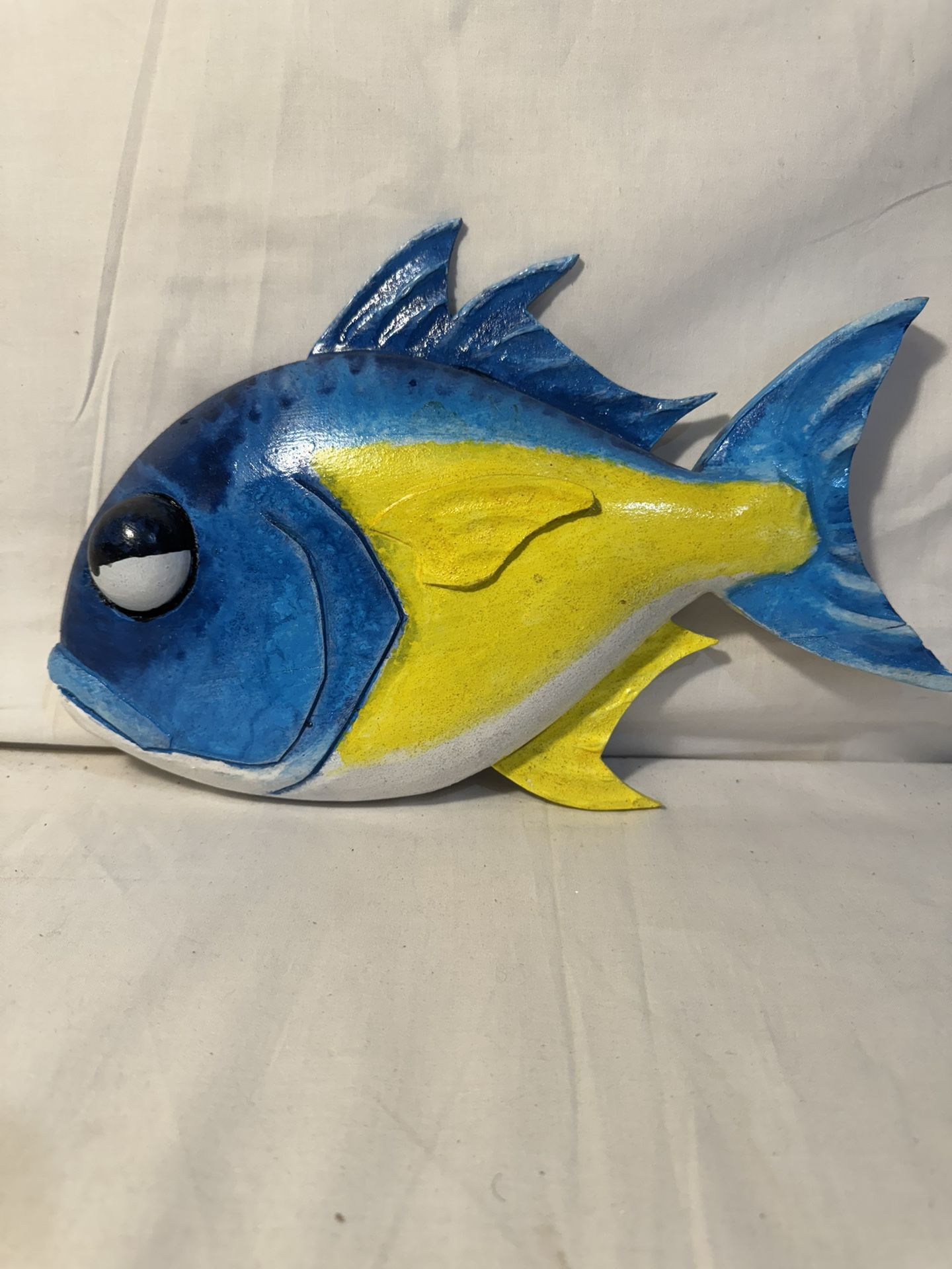 Wall Mount Tropical Fish