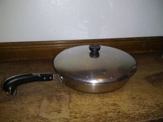 SKILLET AND PANS STAINLESS STEEL