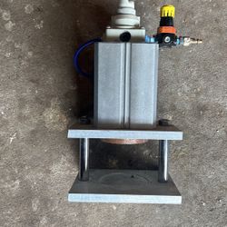 Pneumatic Press Used 