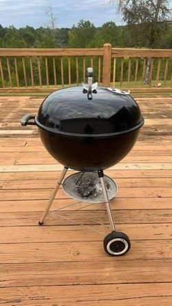 Weber Kettle 22 grill asador