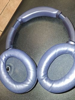 Model: Sony WH-1000XM4