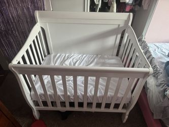 Baby Crib 
