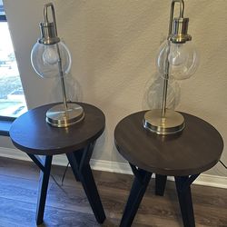 2 End Tables With Lamps
