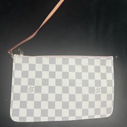 Wonderful clutch purse for sale brand new. If you need to call me direct my number is (contact info removed).