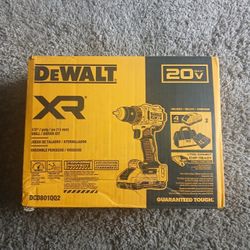 20V XR Lithium-Ion Cordless Brushless 1/2 in. Drill/Driver Kit with (2) 4.0 Ah Batteries and Charger