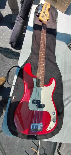 Squier P-Bass by Fender Bass Guitar