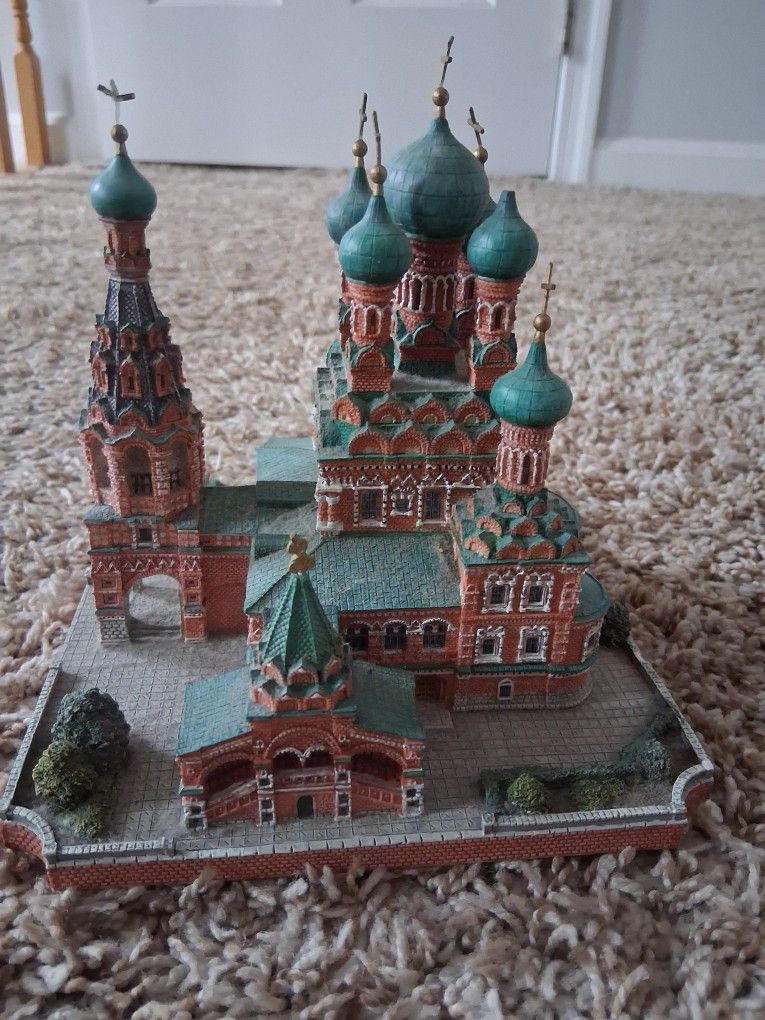 Danbury Mint Cathedral 