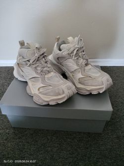 Balenciaga Cargo Sneaker Sz 12 (45) Wht/Gry