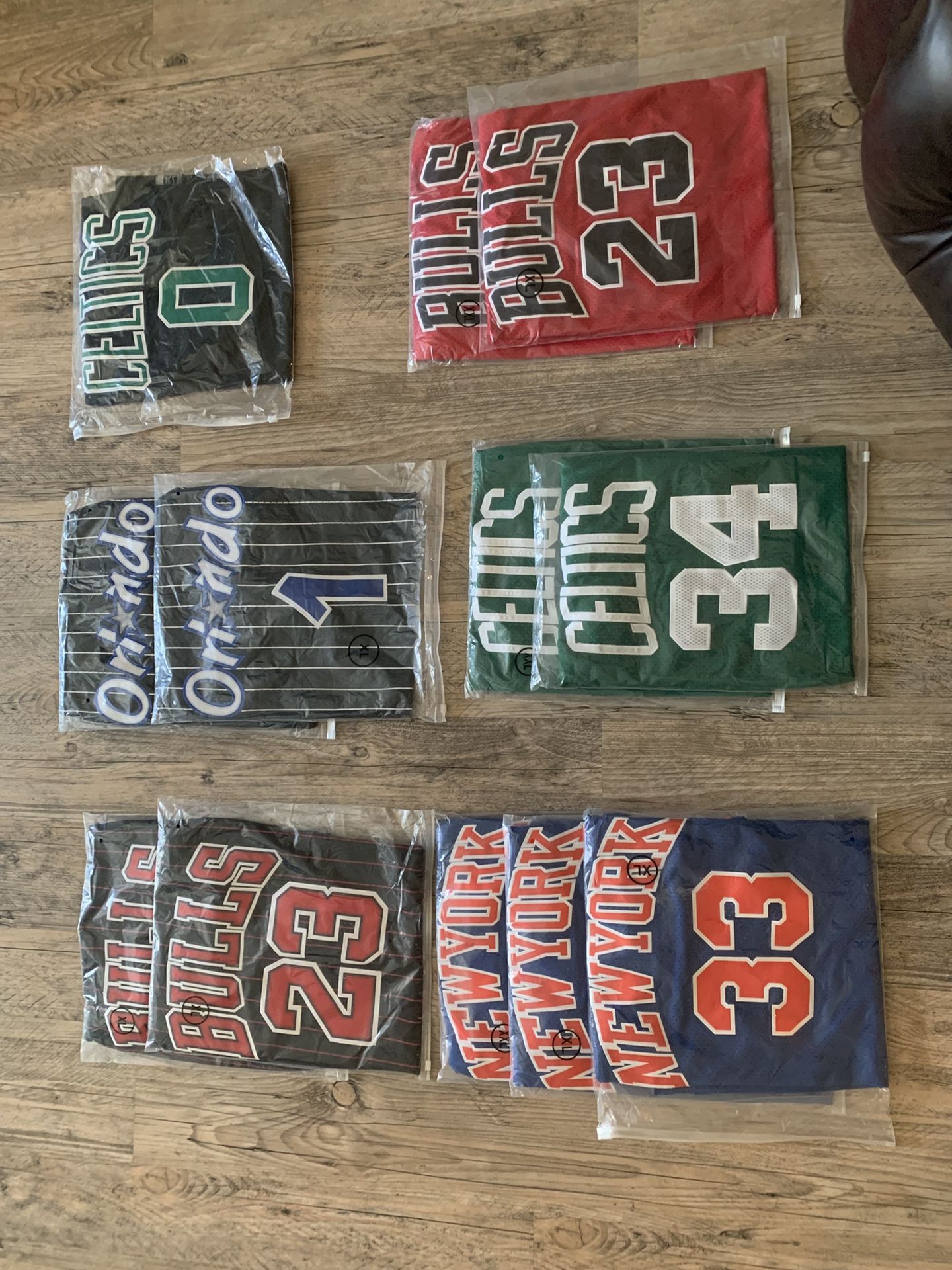 NBA Jerseys (NEW) 39$