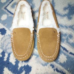 KOOLABURRA BY UGG LEZLY SLIPPER

 NEW