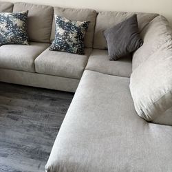 Sectional sofas Ashley’s