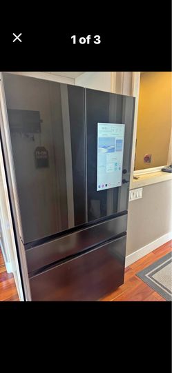 Samsung Refrigerator Like New