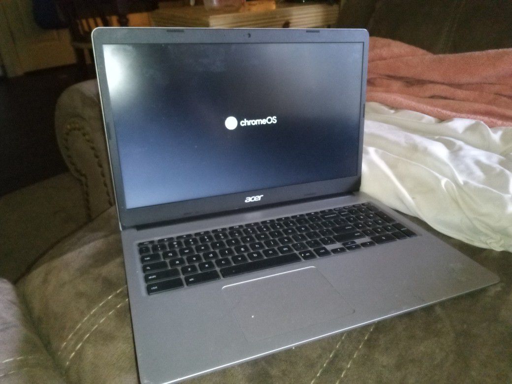 Acer 315 Laptop (2022) 16"