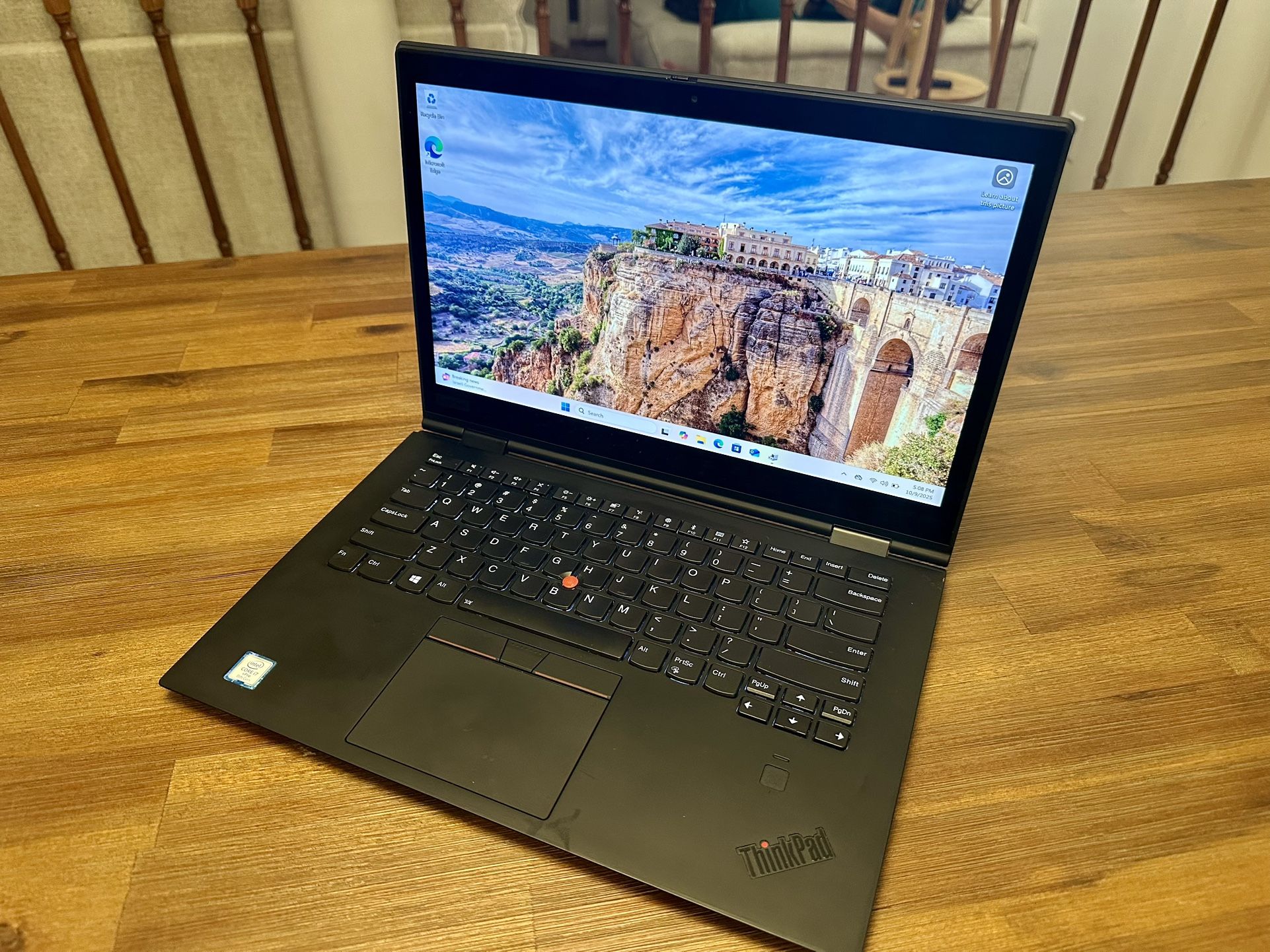 14” Lenovo Yoga Touch Screen Laptop (16Gb Of Ram)