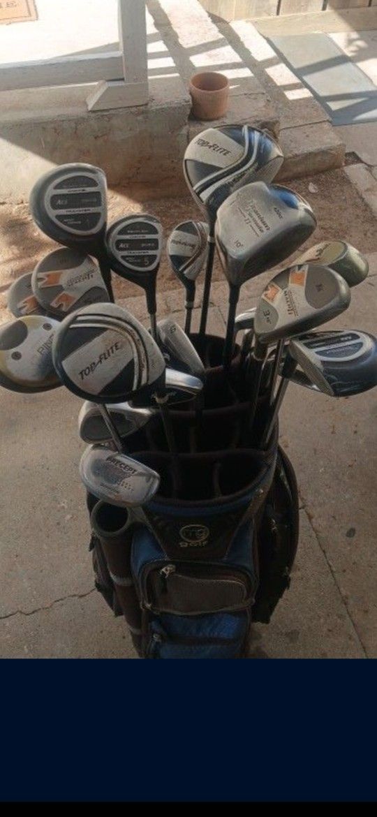 Golf Clubs 