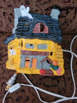 Vintage Halloween Ceramic Light-Up Haunted House