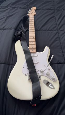 Olympic White Fender Stratocaster Electric Guitar
