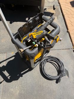 Dewalt 2100 psi pressure washer