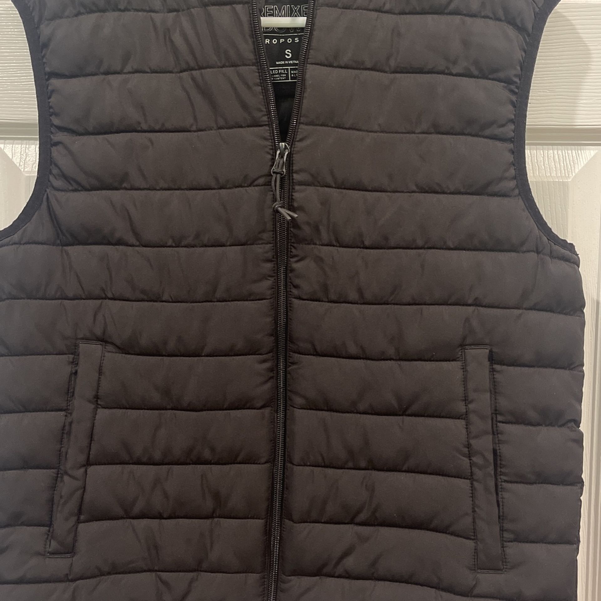 Aeropostale Black Vest