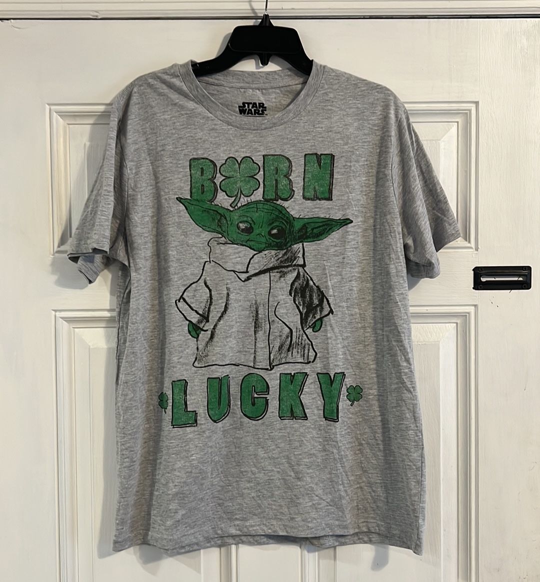 NWT Star Wars The Mandalorian Grogu St. Patrick’s Day Shirt