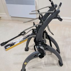 SARIS Bones 3-Bike Trunk Rack & 2 bike beams