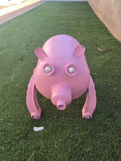 Pig sculpture