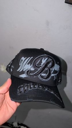 31 Hats Benavidez