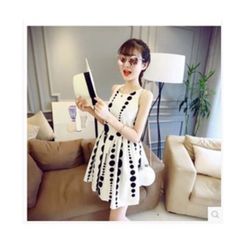 Korea black & white dress