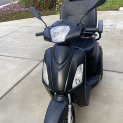 Pride Raptor Scooter 