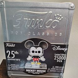 Funko Pop! Classics Mickey Mouse Funko 25th Anniversary Disney Limited Edition 