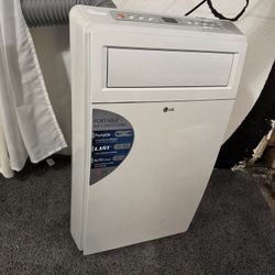 LG 12,000 BTUs Portable Air Conditioner LP1200DXRY8 – Remote & Hose Included