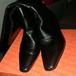 Women Black Heel Boots