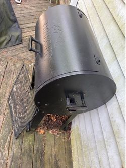 Wood pallet smoke grill