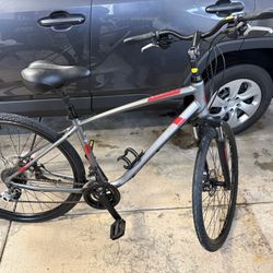 Giant Cypress Hybrid Bike Ridden 2x Like New Disc Brakes Over $600 New 
