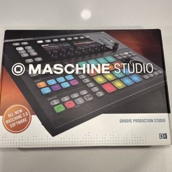 NATIVE INSTRUMENTS MASCHINE STUDIO