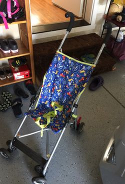 Basic umbrella stroller with sun shade